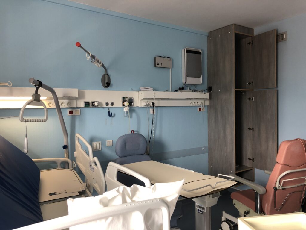 Chambre d'hôpital, monitoring QAI